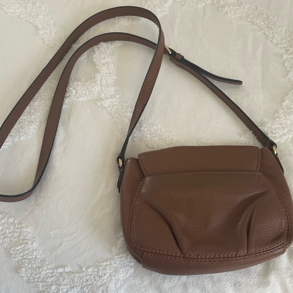 Michael Kors Crossbody - Picture 4 of 10